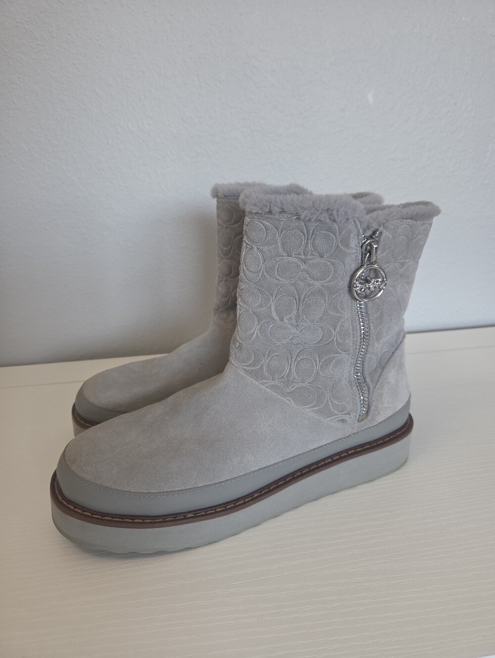 Coach Isa C7022 Signature Suede Faux Fur Boots Size 8